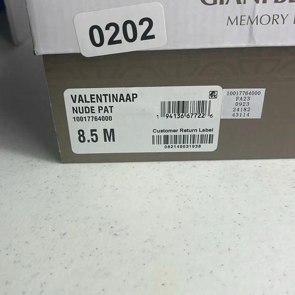 Giani Bernini Women's Valentinaa Memory Foam Ankle Strap Block Heel Pumps.8.5 - Picture 10 of 11